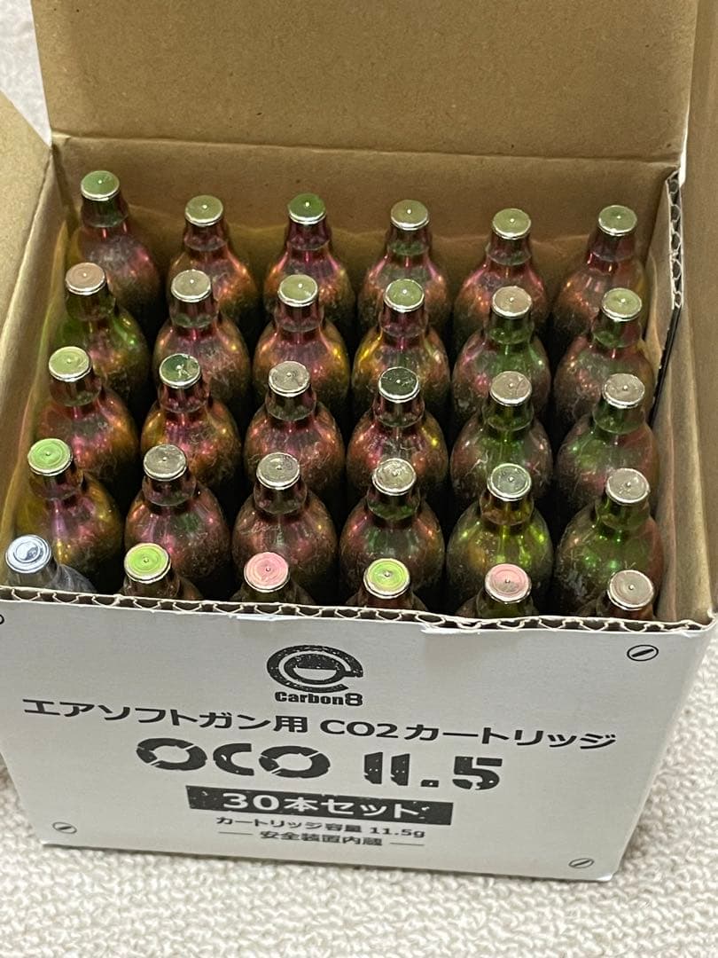 ストライカー9 Carbon8 striker neun