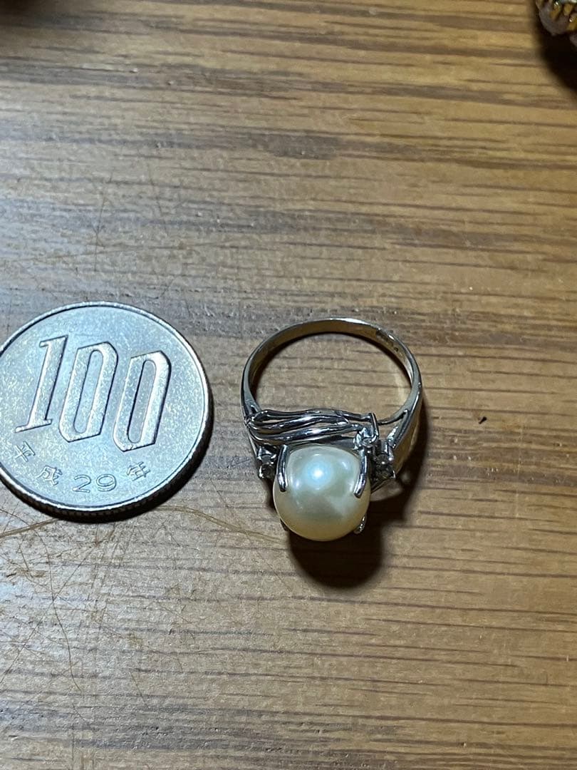 プラチナパールリング クラシックデザインダイヤリング