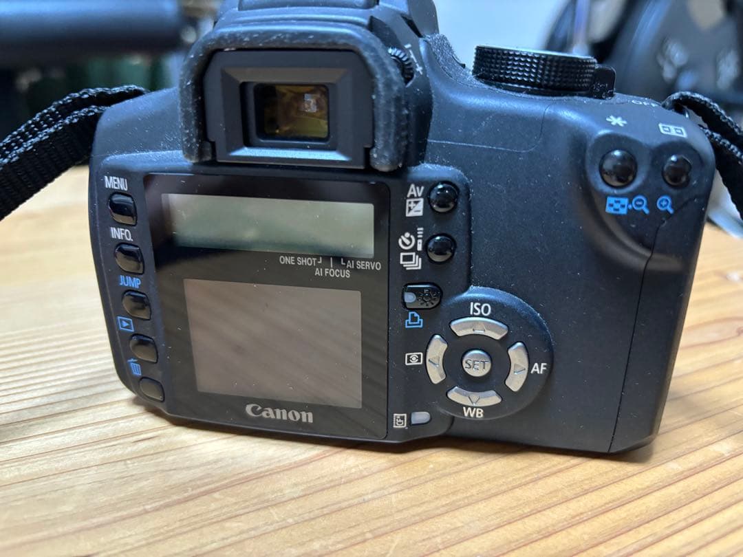 デジタルカメラ Canon EOS Kiss Digital N EF-S18-55mm