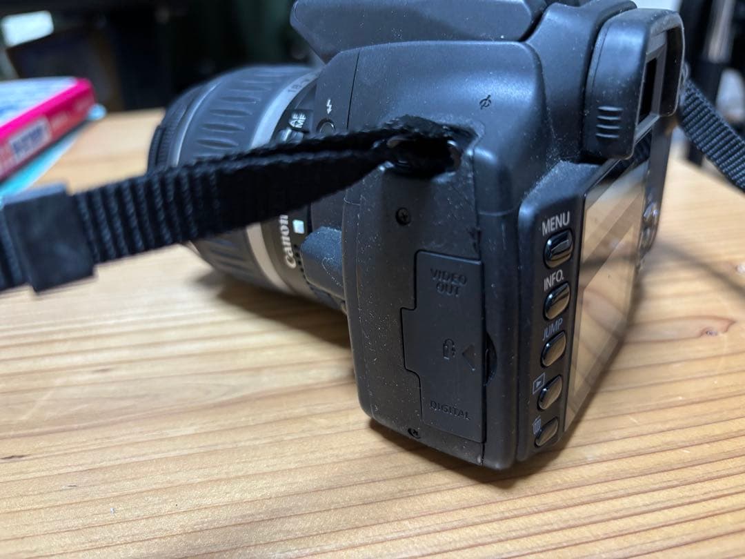 デジタルカメラ Canon EOS Kiss Digital N EF-S18-55mm