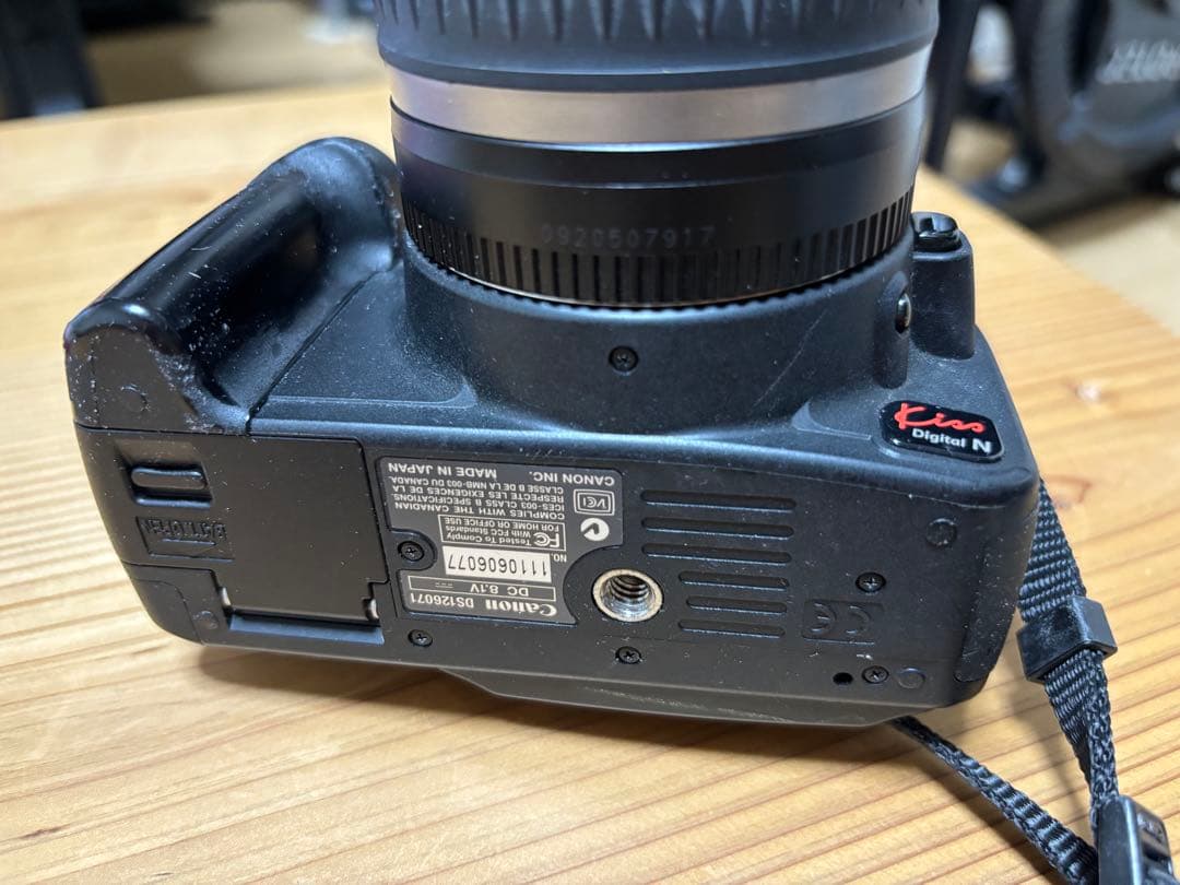 デジタルカメラ Canon EOS Kiss Digital N EF-S18-55mm