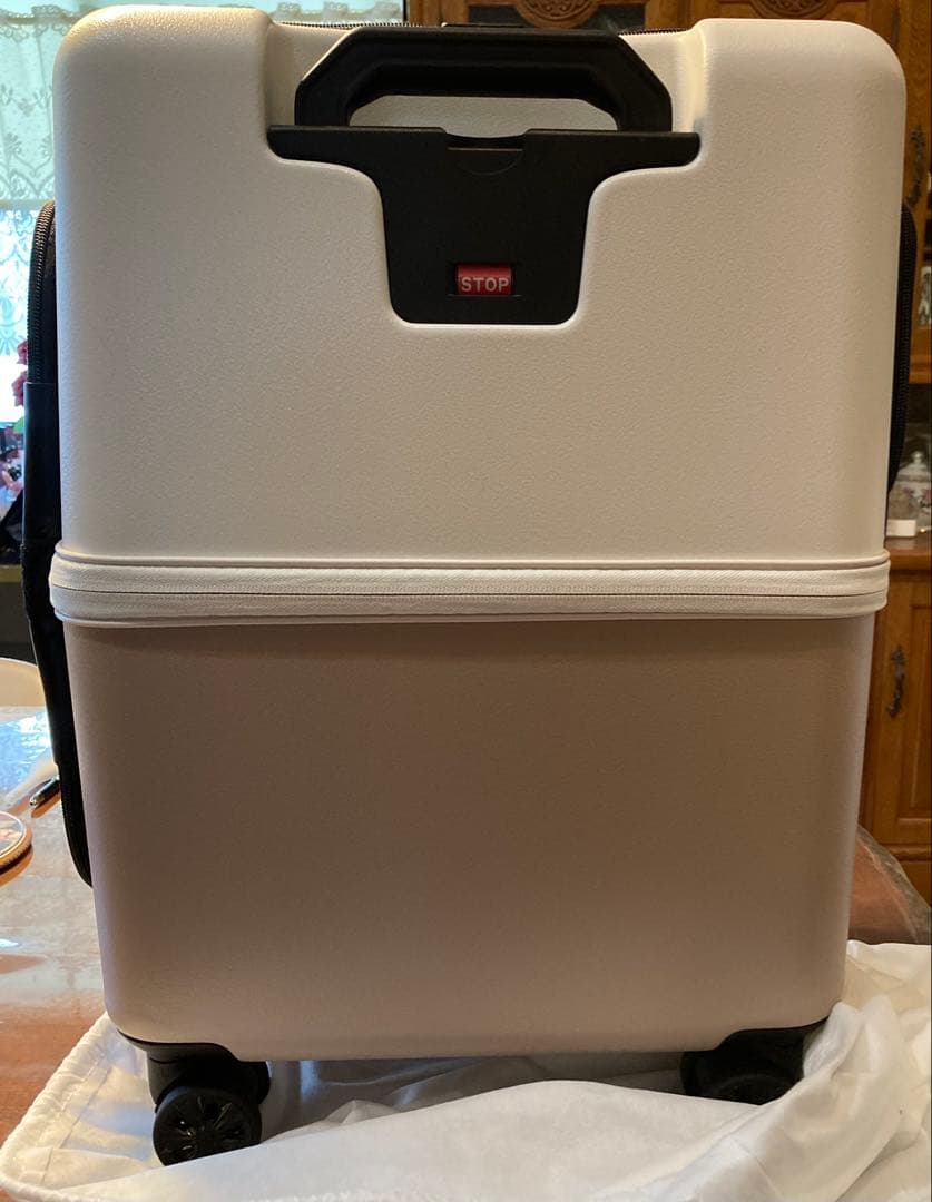 ⭐︎新品未使用箱無し⭐︎ペットキャリー　PETiCOぺチコMサイズ