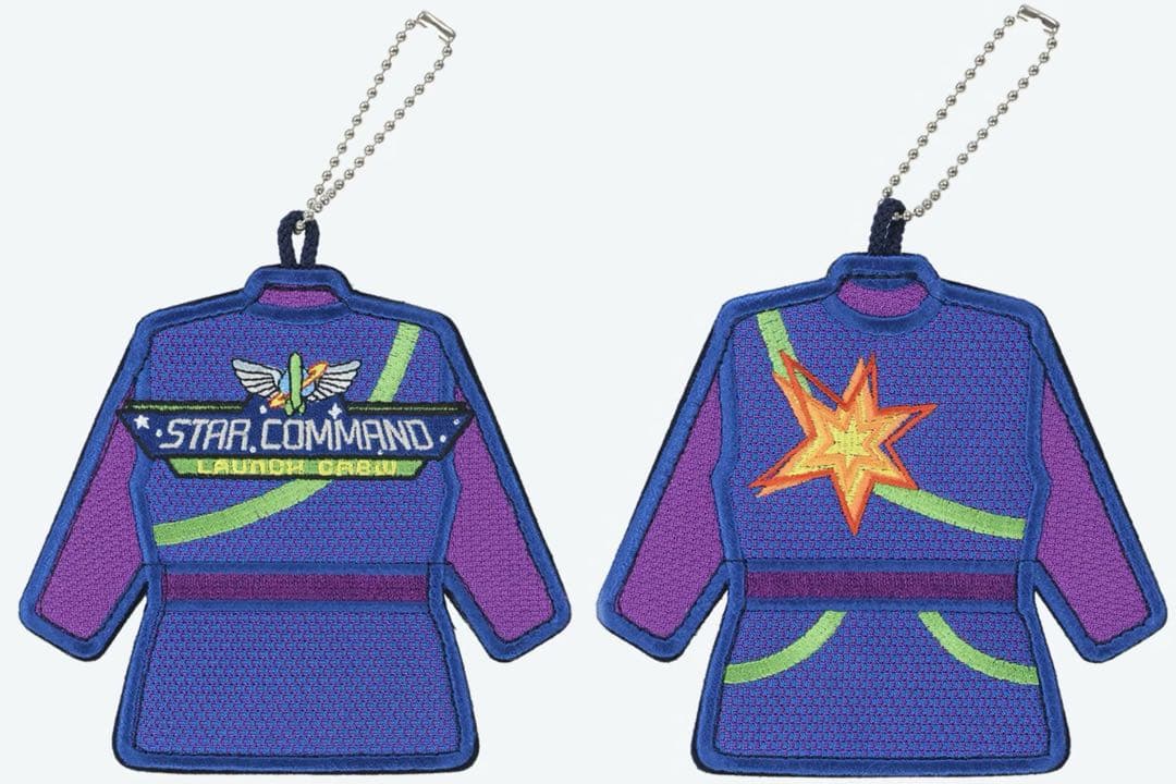 バズライトイヤーのアストロブラスター　ワッペンバッジ　2種類　新品未使用品