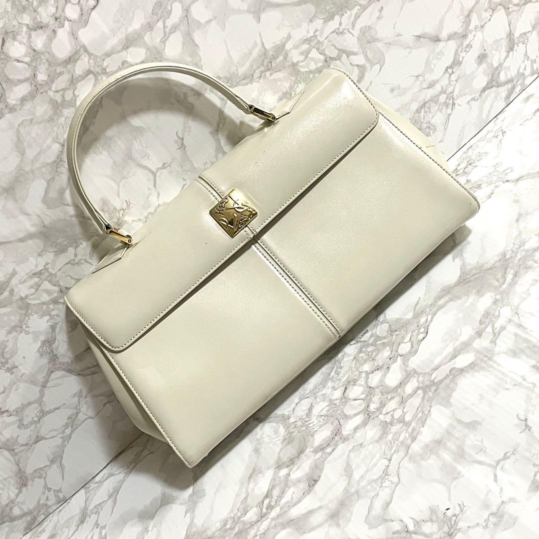 イヴサンローラン ハンドバッグ レディース レザー 革 皮 白 ホワイト