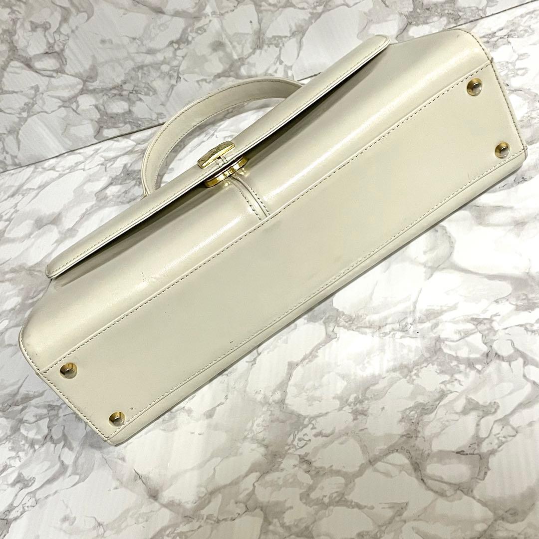 イヴサンローラン ハンドバッグ レディース レザー 革 皮 白 ホワイト