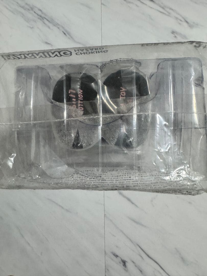 KAWS BFF MoMA BLACK EDITION 新品未開封