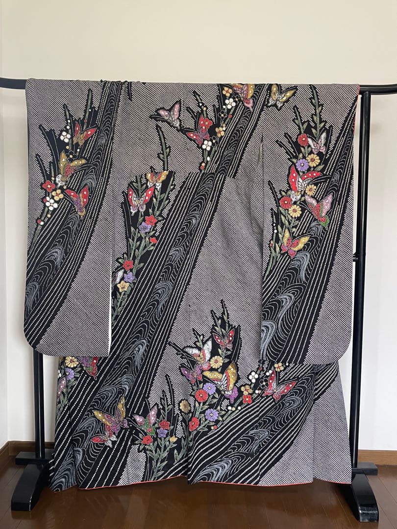 振袖 フルセット 黒総絞り バタフライ カラフル ラメ 新品小物