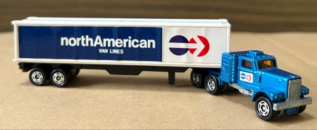 ロングトミカ L7 ダイヤモンドレオ バントレーラー