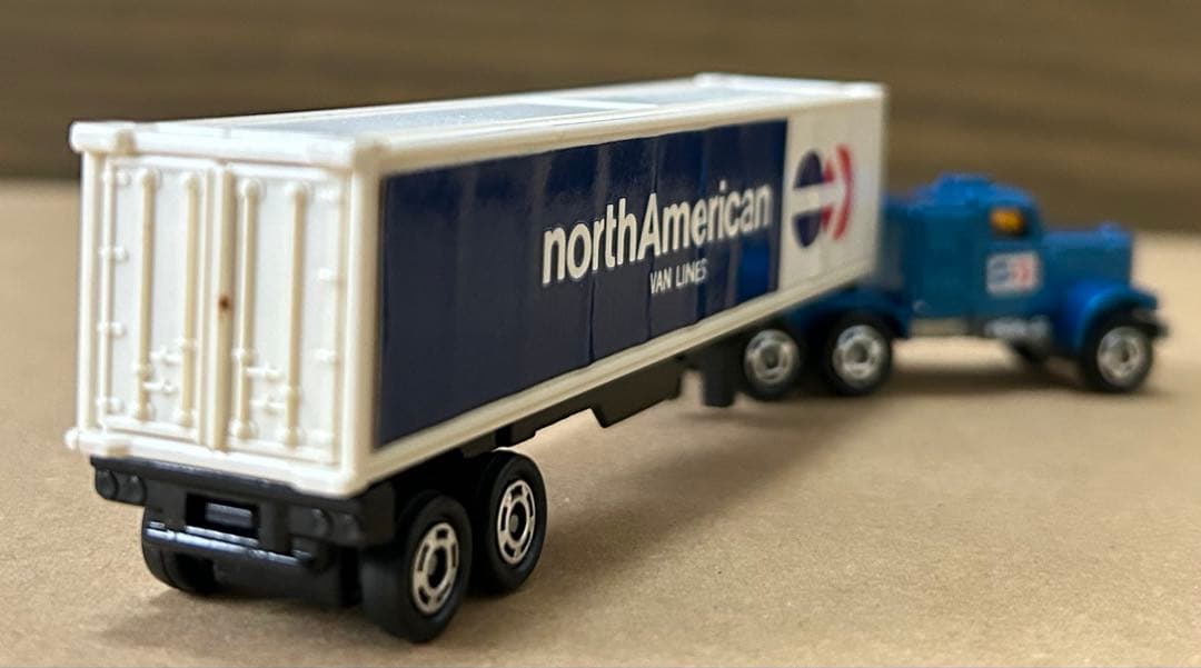 ロングトミカ L7 ダイヤモンドレオ バントレーラー