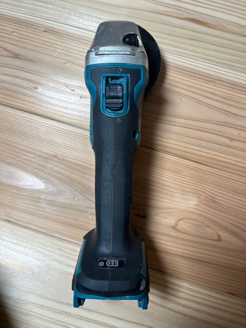 マキタmakita GA404DN 18V 本体のみ 訳あり 動作OK