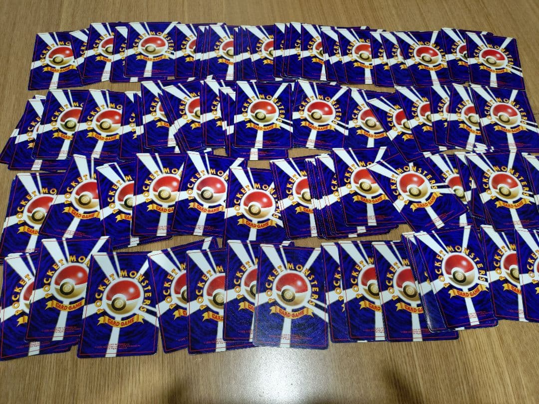 価格交渉可能　ポケモンカードとメダルセット大量初期　初版　旧裏　コロコロ限定