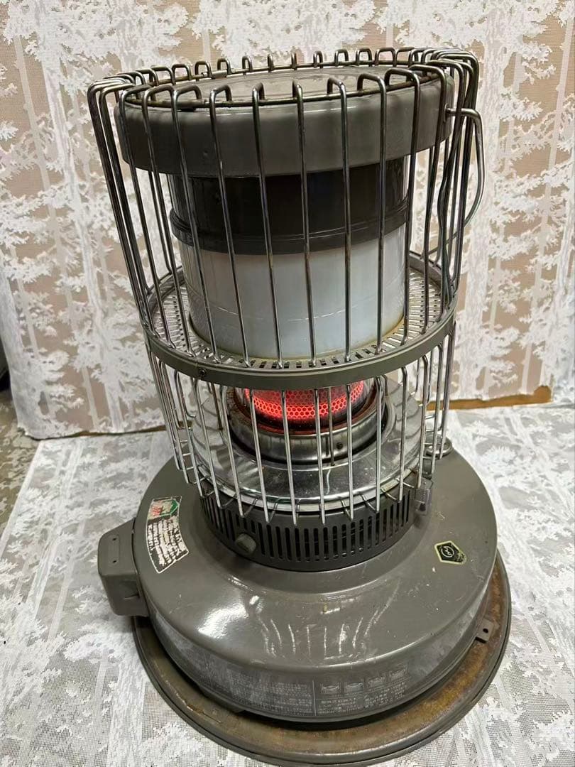 円筒形ストーブ グレー 金属ガード付き