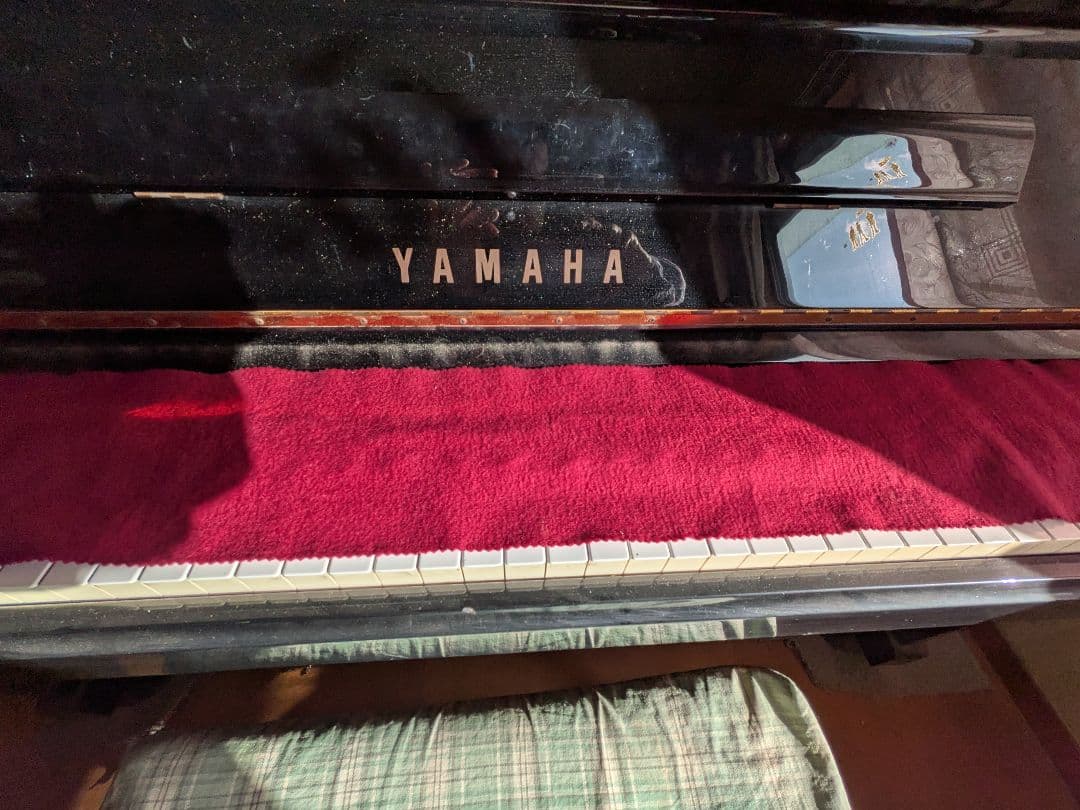 YAMAHA 鍵盤数88 黒ピアノ 椅子付き