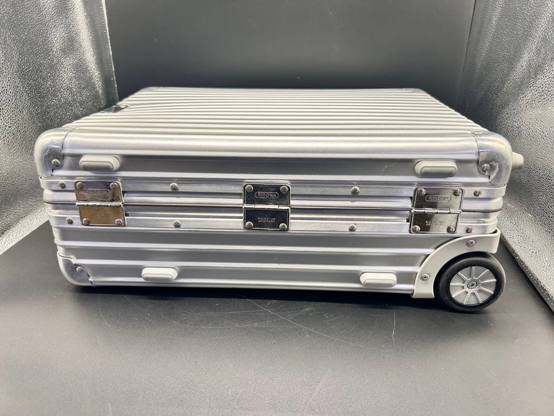 RIMOWAリモワCLASSIC FLIGHT35L 型番97052002鍵なし