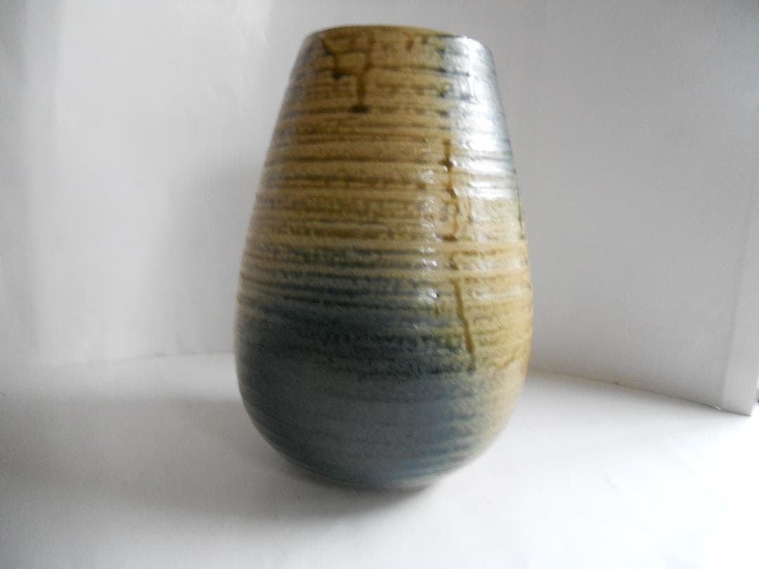 伊羅保焼　寺田美山 作 豊窯 伊羅保釉 彩地 花瓶 ヴィンテージ 花器 花入