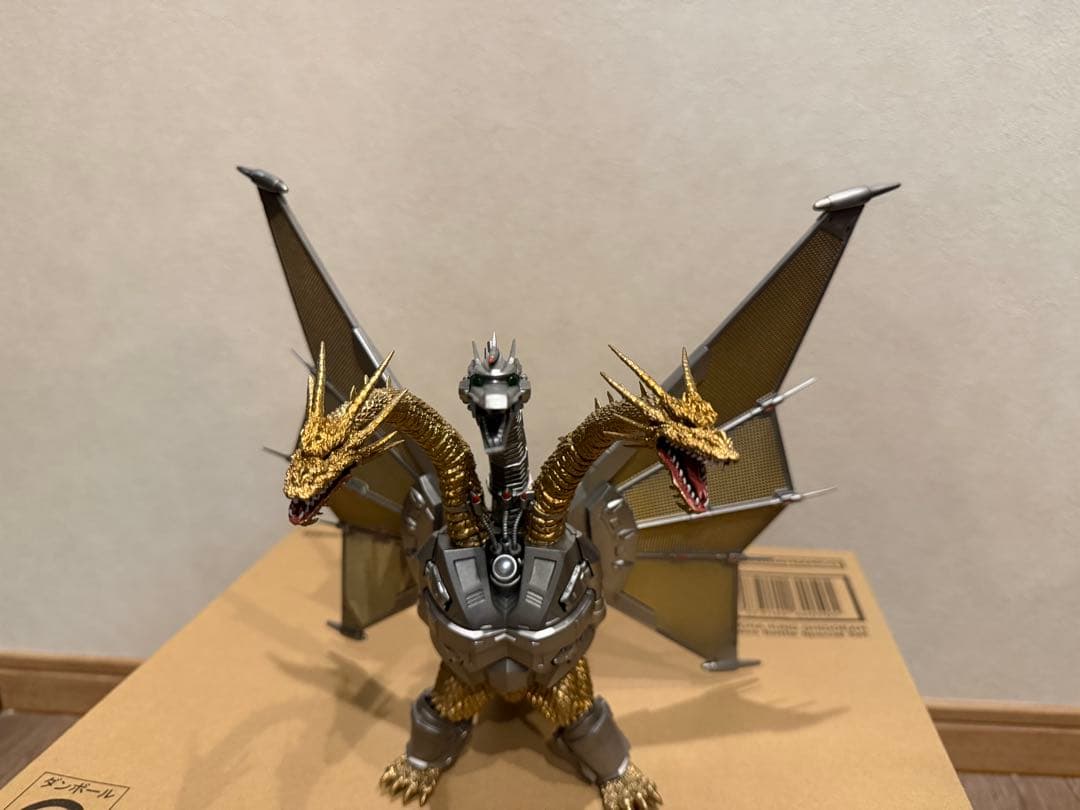 S.H.MonsterArtsメカキングギドラ 新宿決戦 Special Set