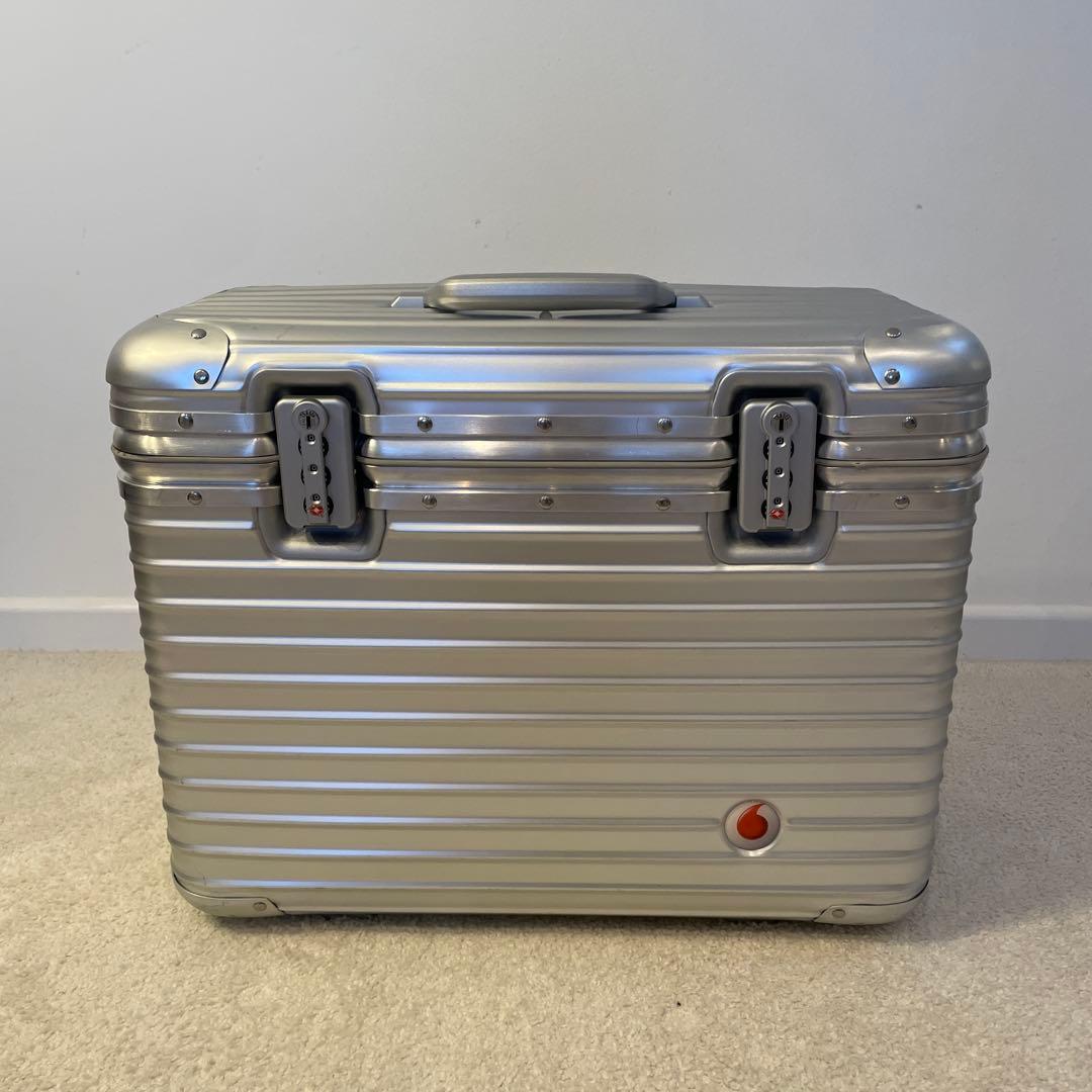 美品 RIMOWA × Vodafone Topas PILOT 2輪 アルミ