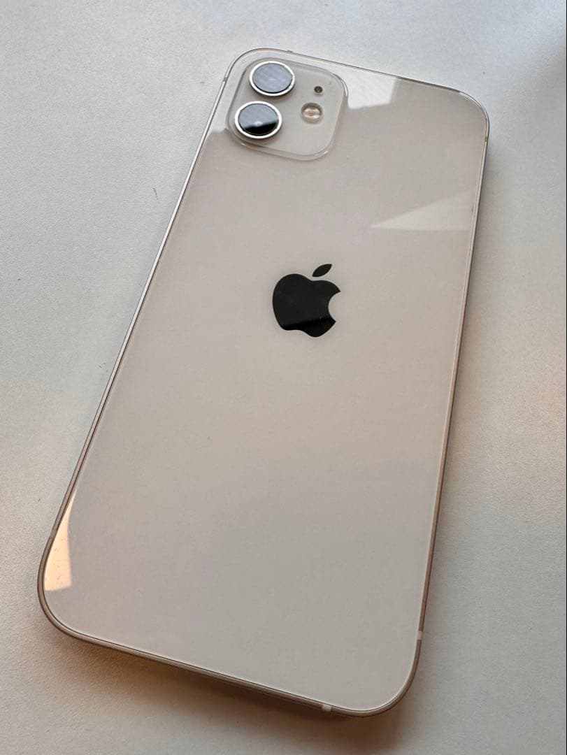 【美品】Apple iPhone 12 ホワイト バッテリー残量100%