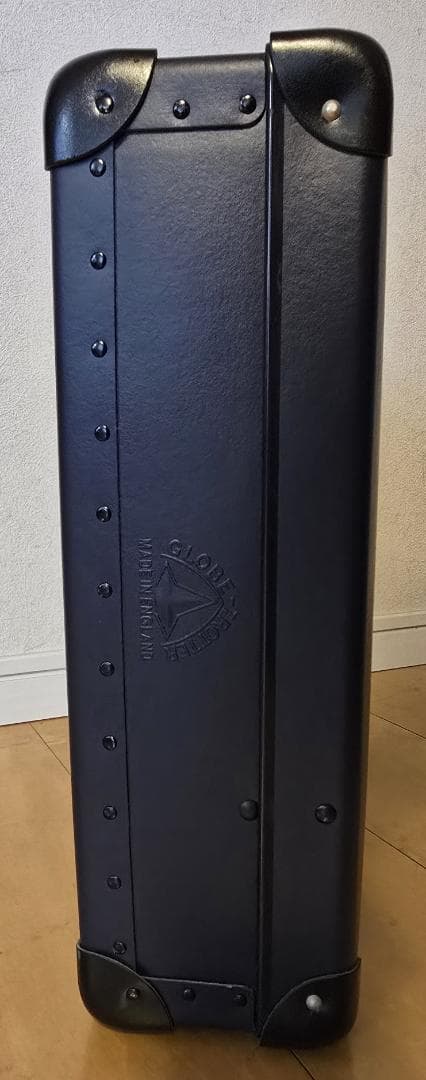 【値下げ】GLOBE-TROTTER 18インチ スリムアタッシュ（ネイビー）