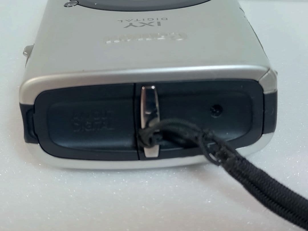 D*a様 【ジャンク品】Canon IXY DIGITAL 50　キャノンイクシ