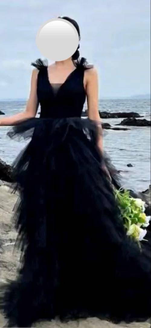 ウェディングドレス　カラードレス　ブラックドレス