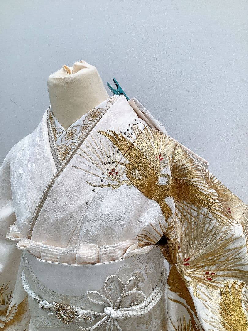 白古典地　上品な振袖フルセット