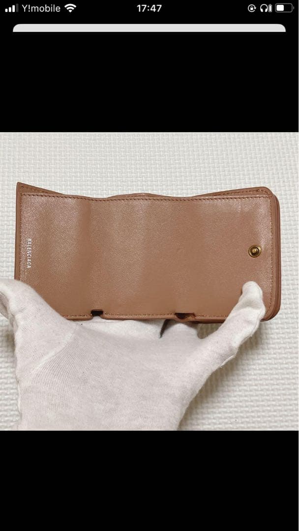 未使用　BALENCIAGA クロコ型押しレザー三つ折り財布　「BB」ロゴ