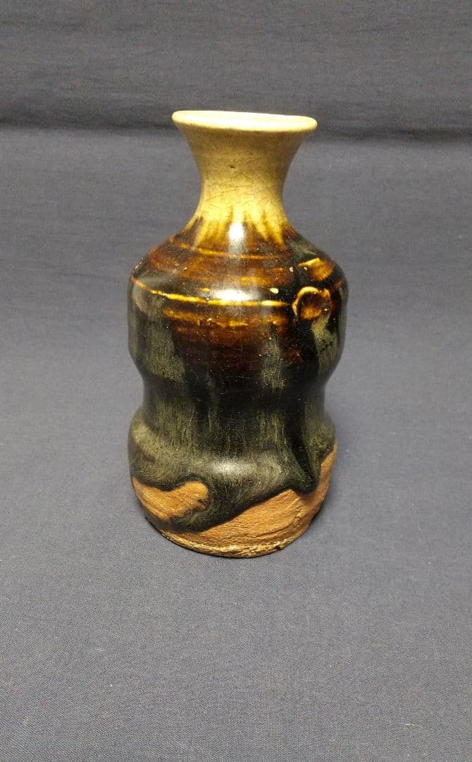 黒織部徳利 (時代)