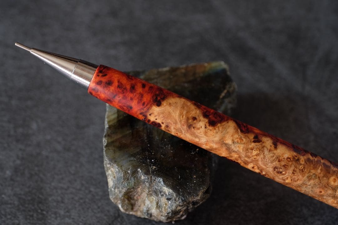 PG5木軸カスタム0170　高村杢工房製図用シャープペンシル　花梨瘤トリコロール