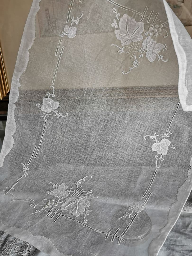 アンティークマーガブ オーガンジーレースクロス葡萄刺繍 ポルトガル マディラ至高