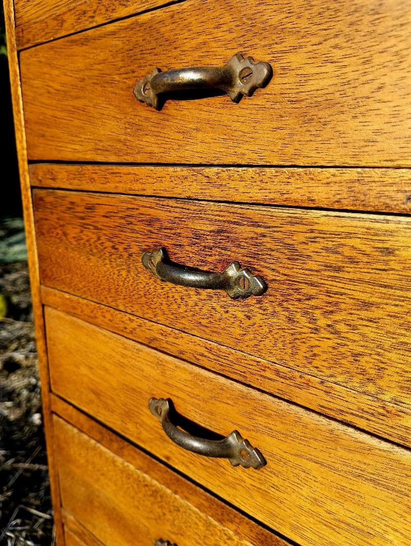 アンティーク　大正　チェスト　鍛鉄　ハンドル　７段　収納　サイドテーブル　骨董