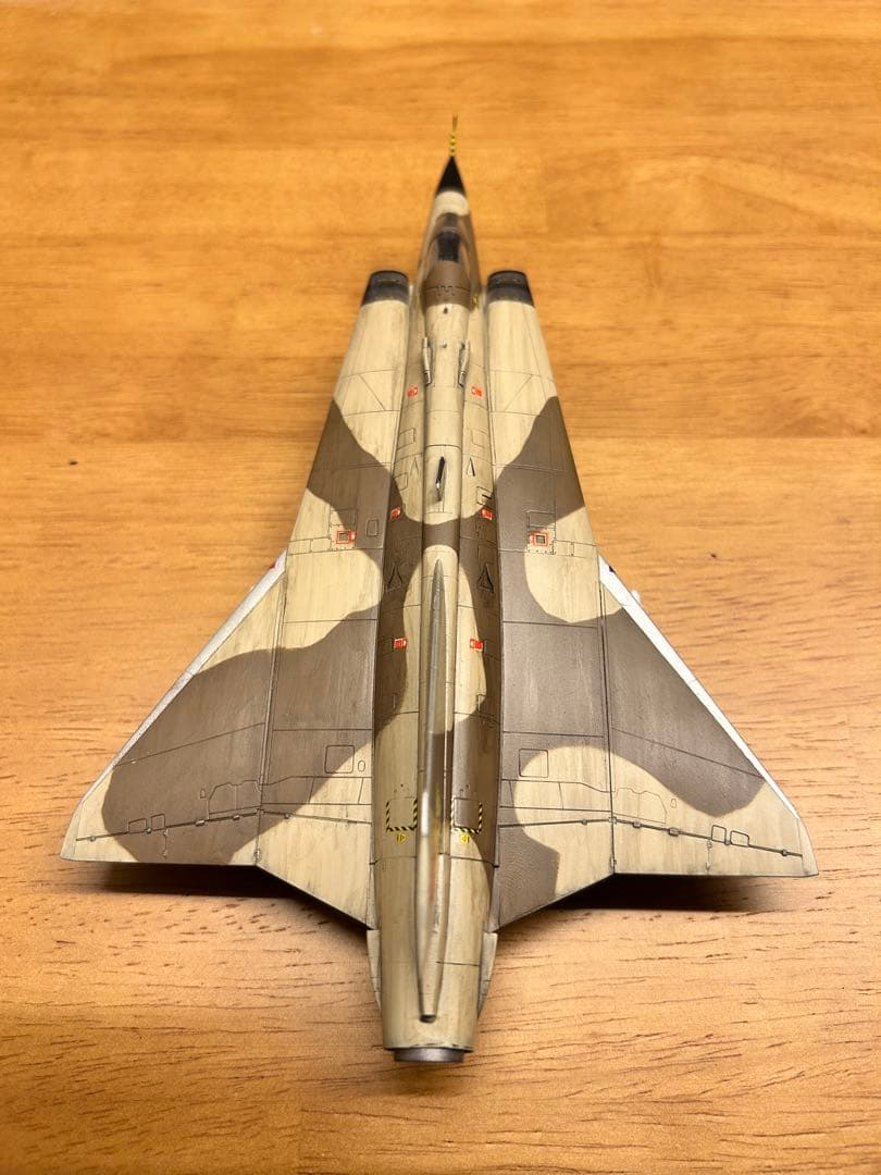 【全塗装完成品】1/72 J-35 サーブ　ドラケン　風間真機　エリア88