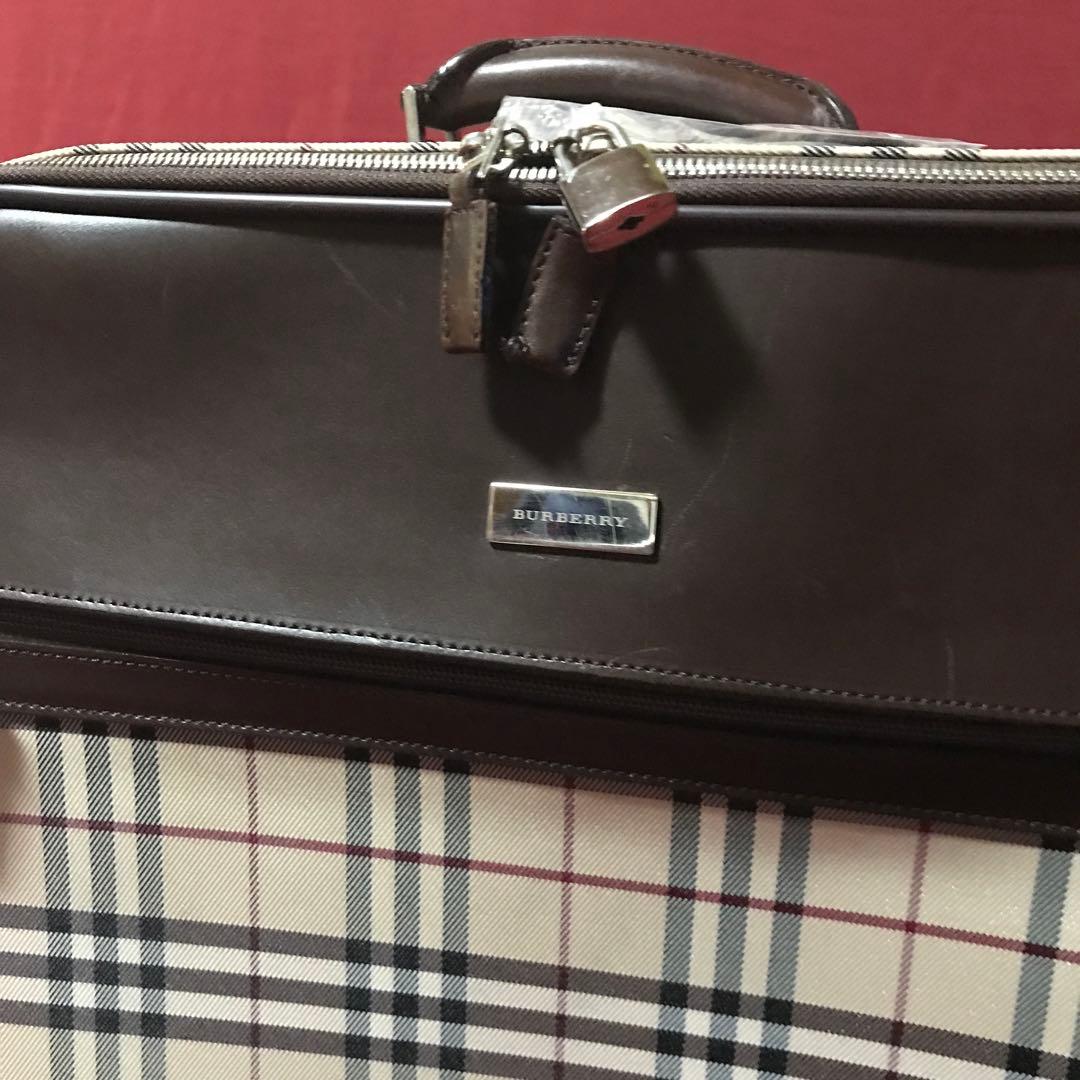 BURBERRY ノバチェックキャリーバック　　　⭐️ SALE⭐️