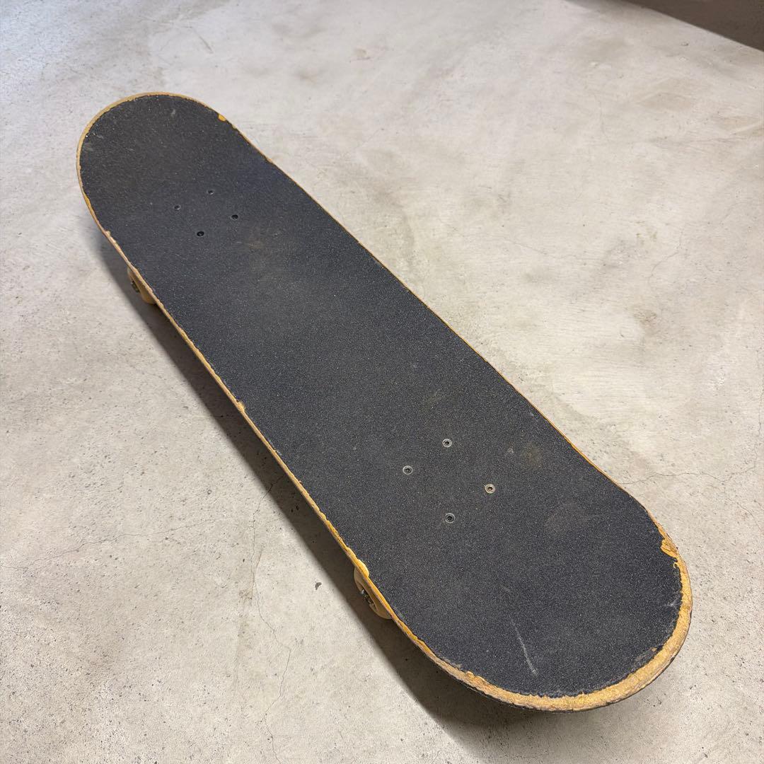 スケートボード　ガール