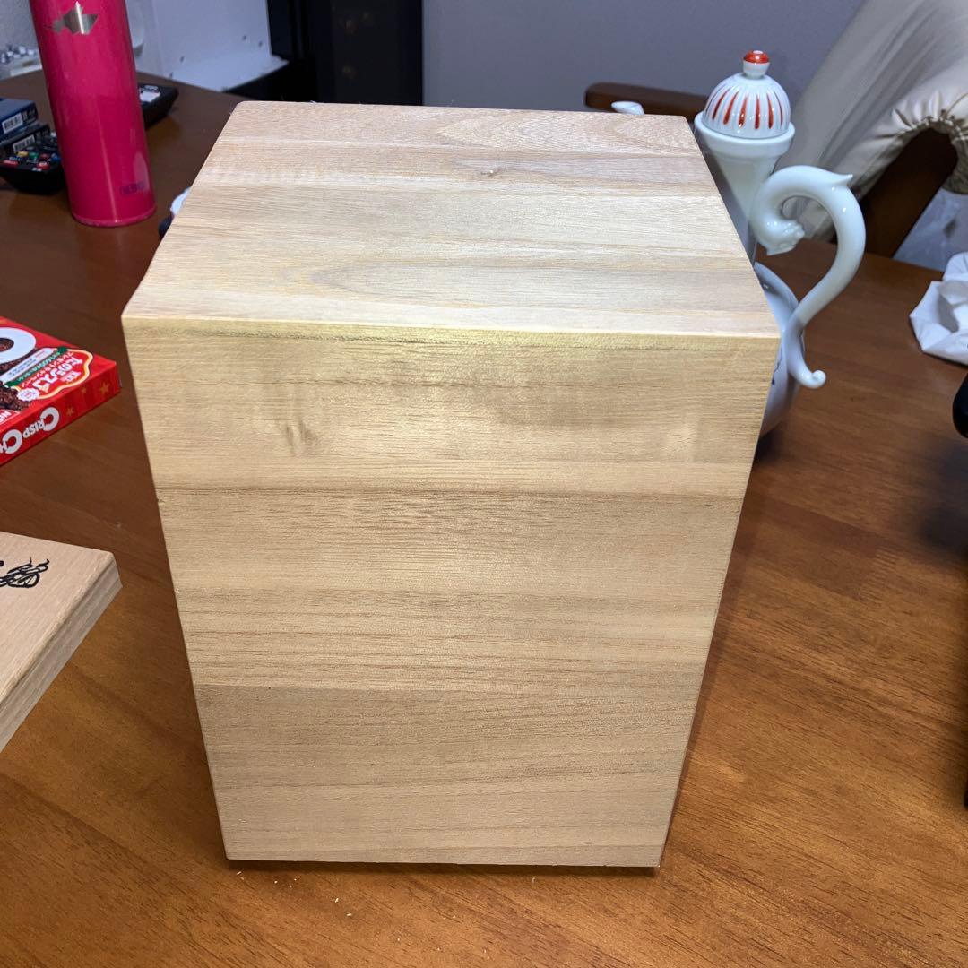 人間国宝　十四代　酒井田柿右衛門　岩牡丹文　水差