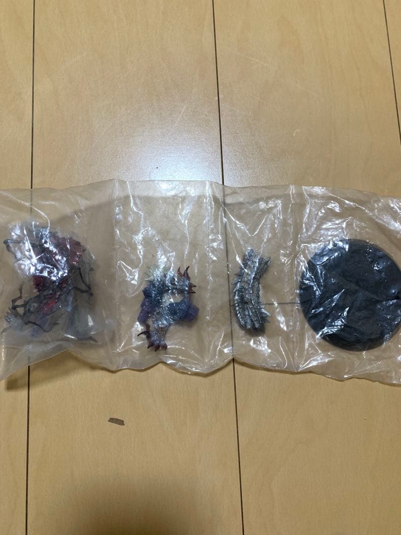 モンハン ジンオウガ亜種(怒り) アン・イシュワルダ ガムート フィギュア