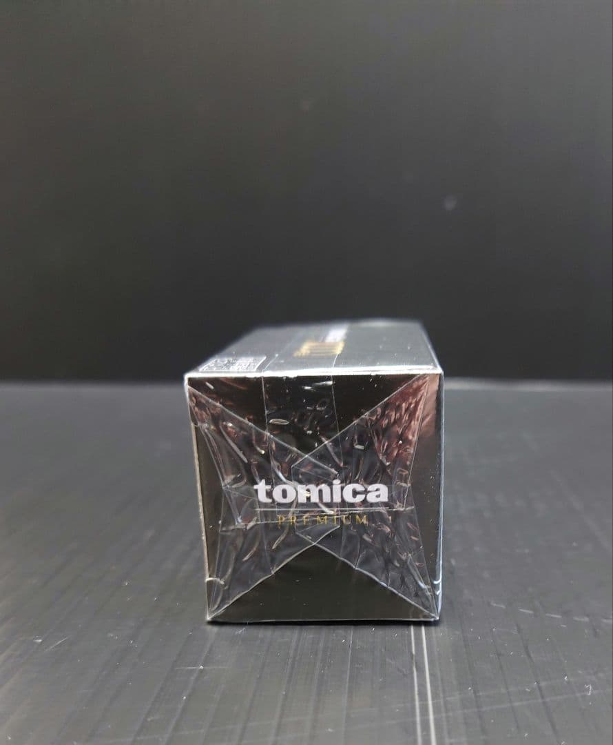 トミカ　プレミアム　日産　スカイライン　GT -R　V-spec Ⅱ　Nur