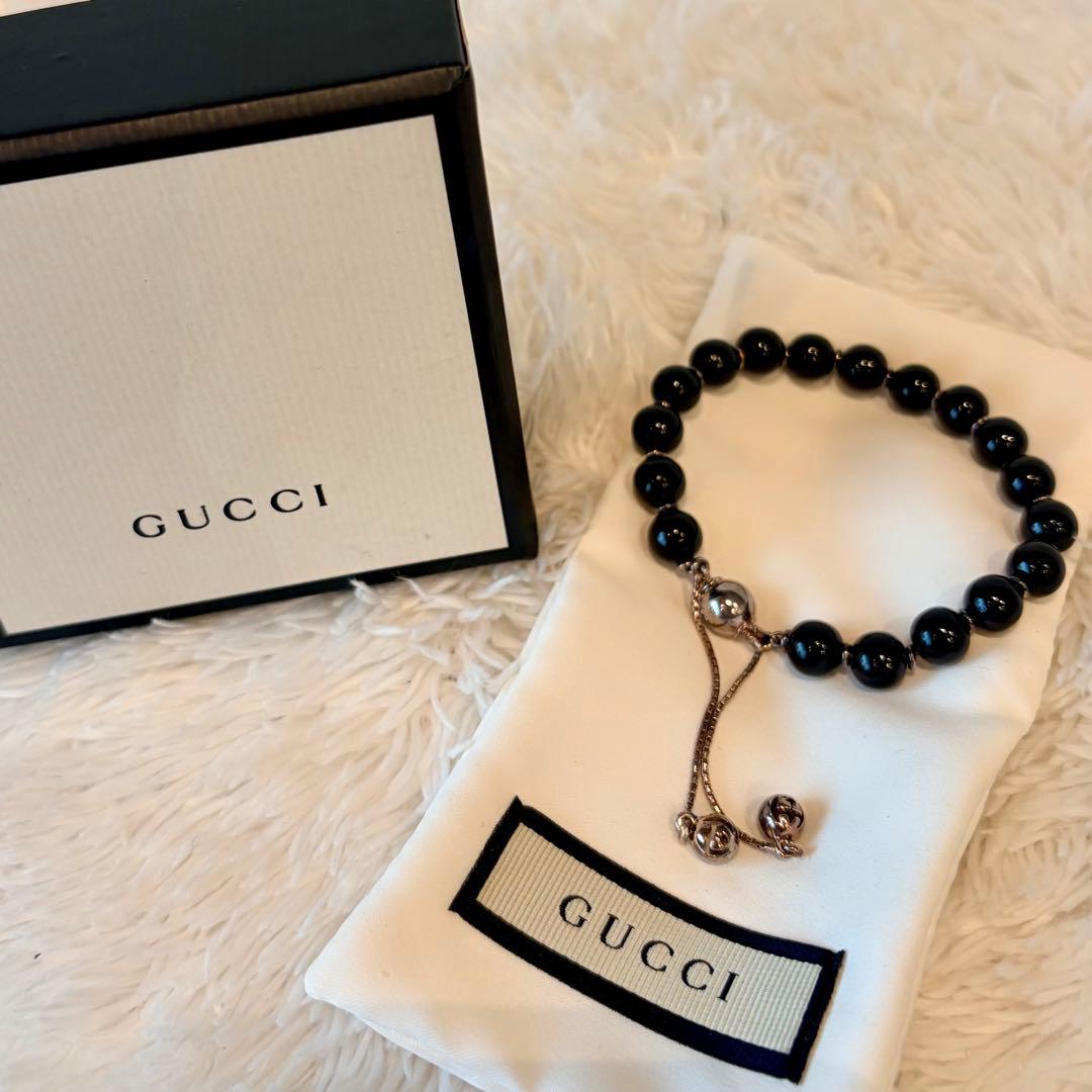 GUCCI グッチ　ブレスレット アクセサリー　ブラック GUCCI刻印