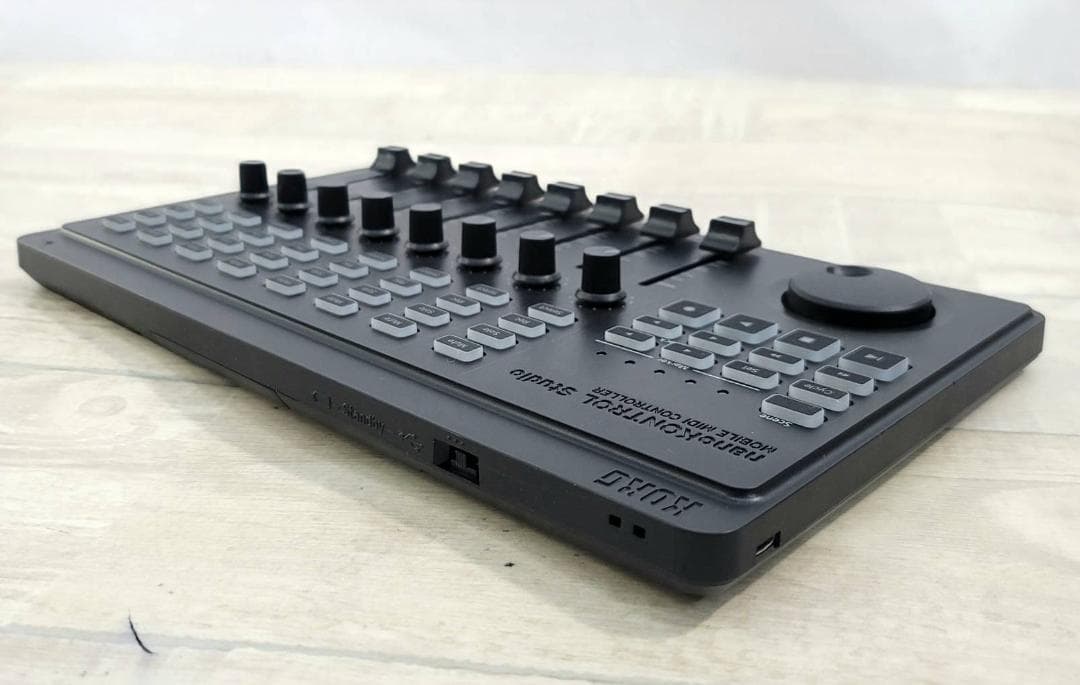 KORG モバイルMIDIコントローラー nanoKONTROL Studio
