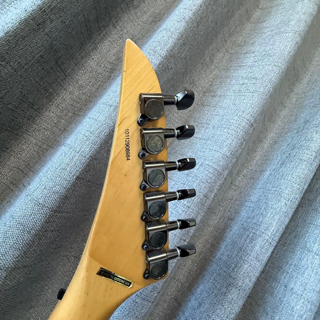 KRAMER striker 211 purpleエレキギター