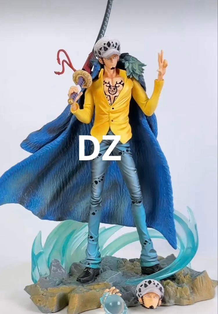 トラファルガーロー ガレージキット フィギュア。