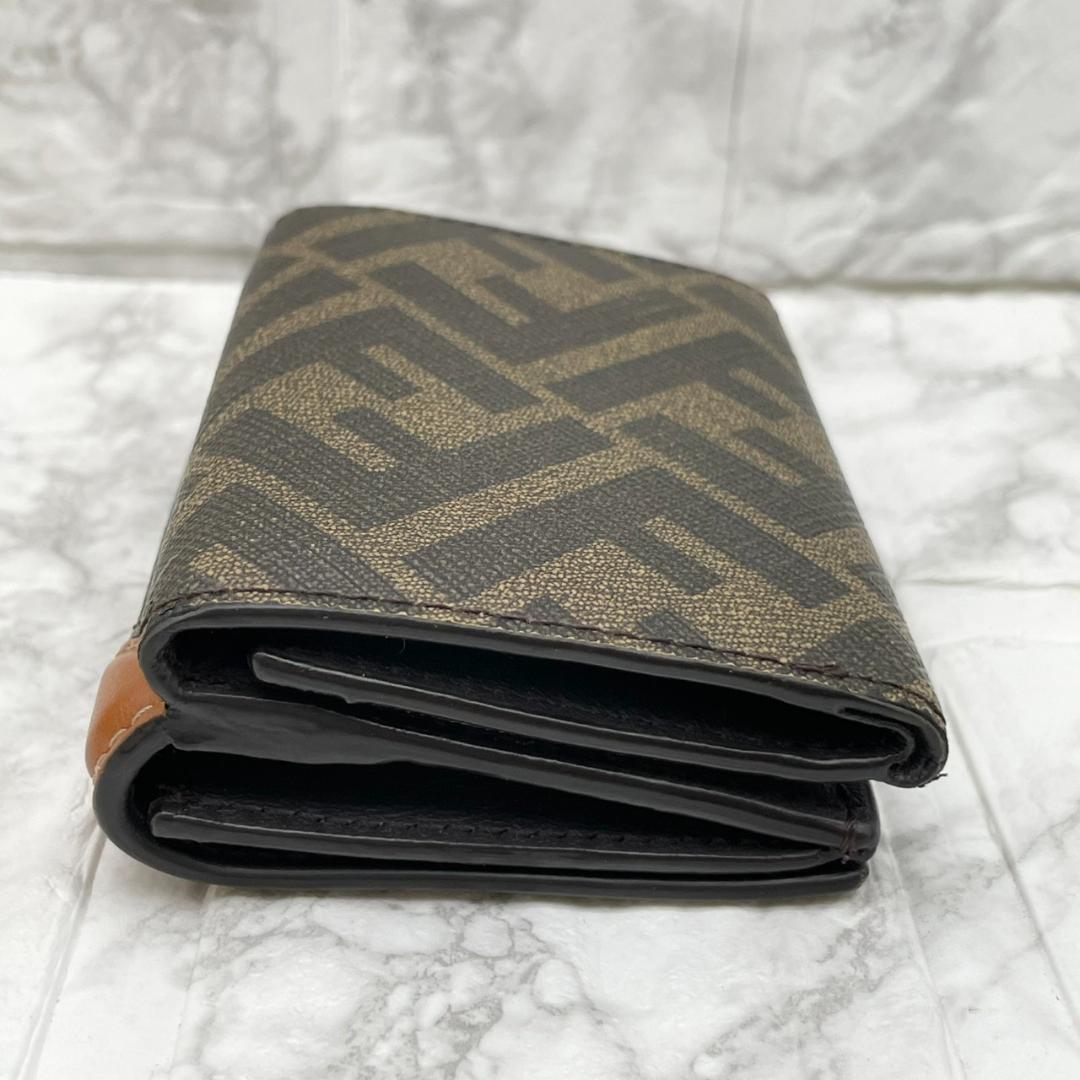 極美品✨️FENDI フェンディ 三つ折り財布 ズッカ レザー PVC 総柄