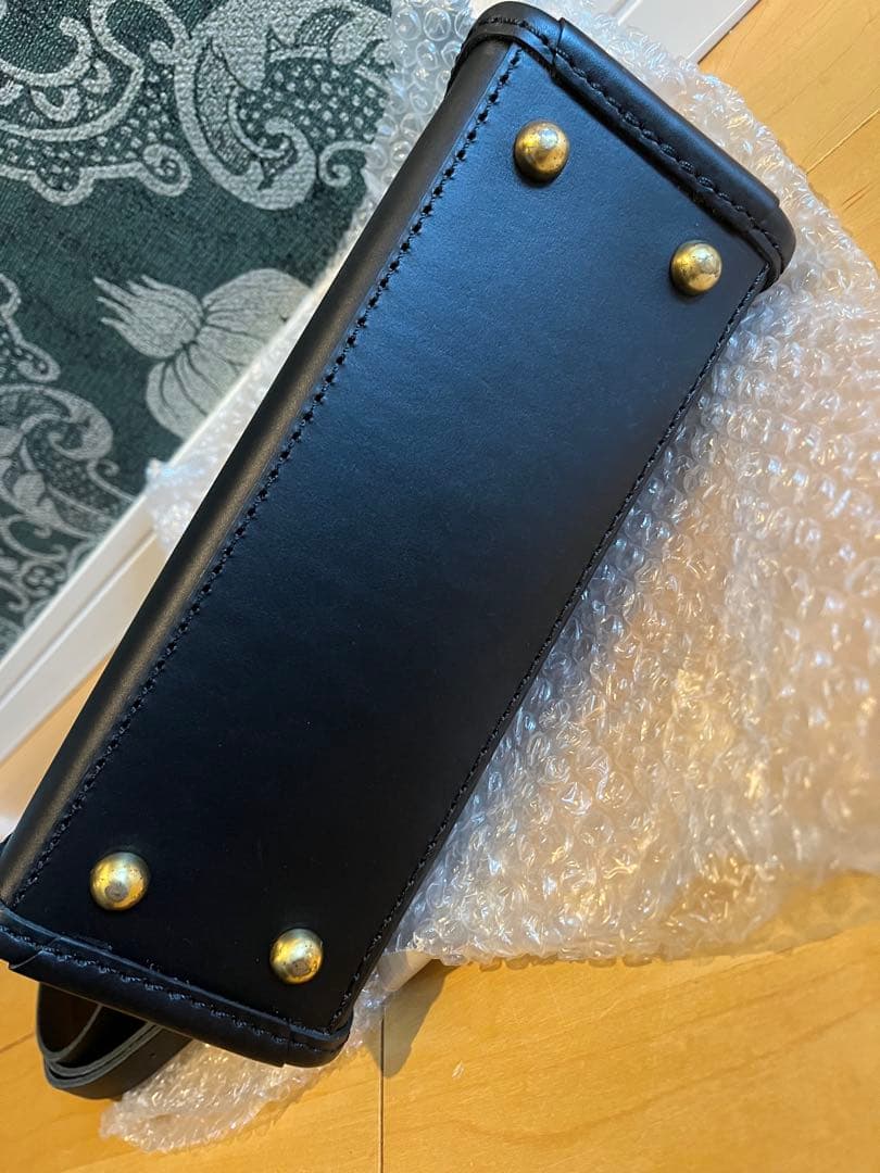 マジックペン※プロフィール必読願います様 ヘルツ HERZ アーチハンドバッグ