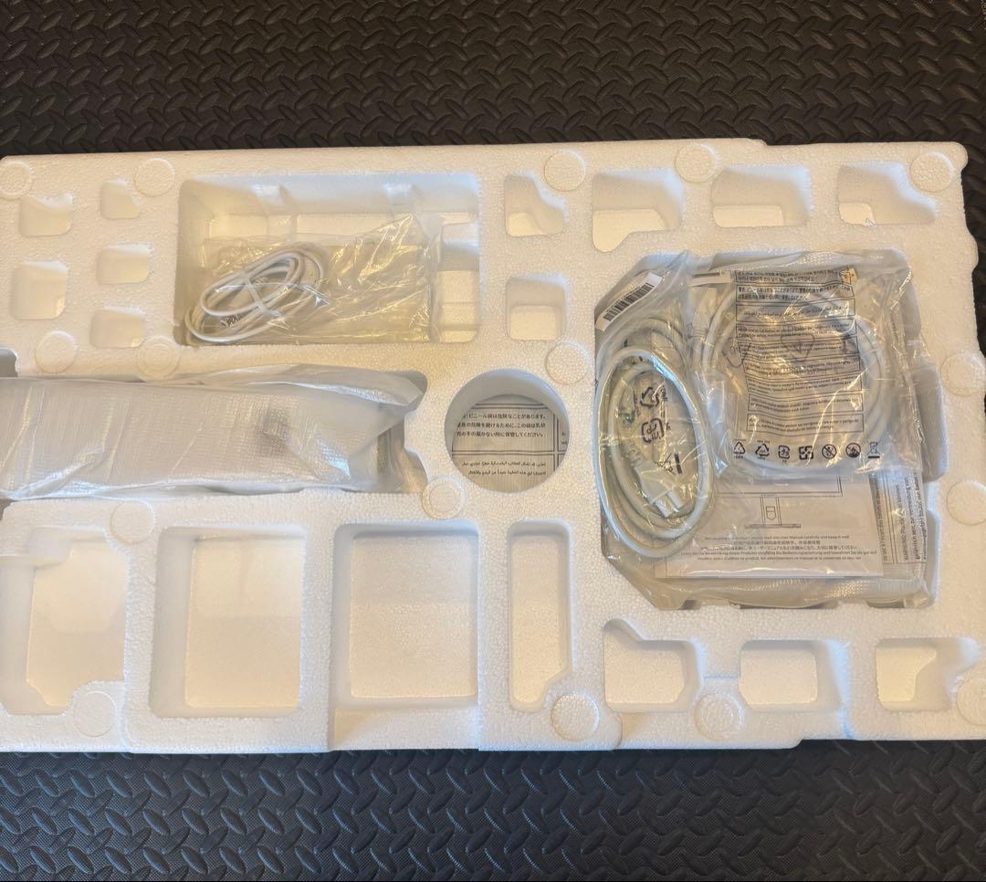 美品 INNOCN M2U 4K 27インチHDR1000 MiniLED