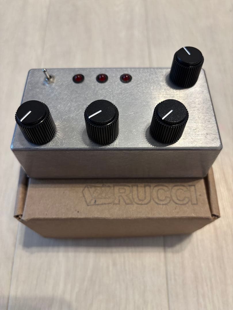 ギター RUCCI clock manipulator