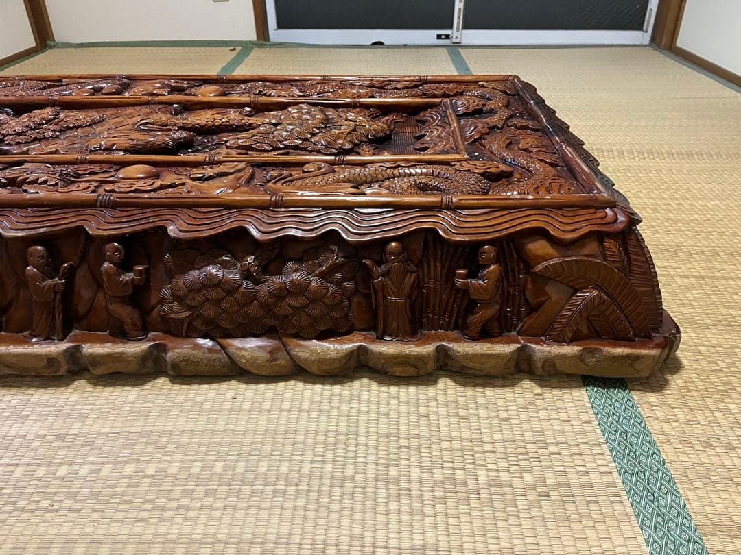 木製彫刻テーブル　一枚板