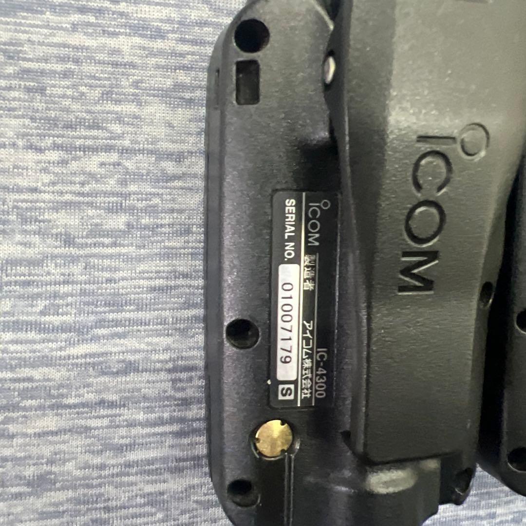 ICOM トランシーバー 4台 ヘッドセット　ハードケース付