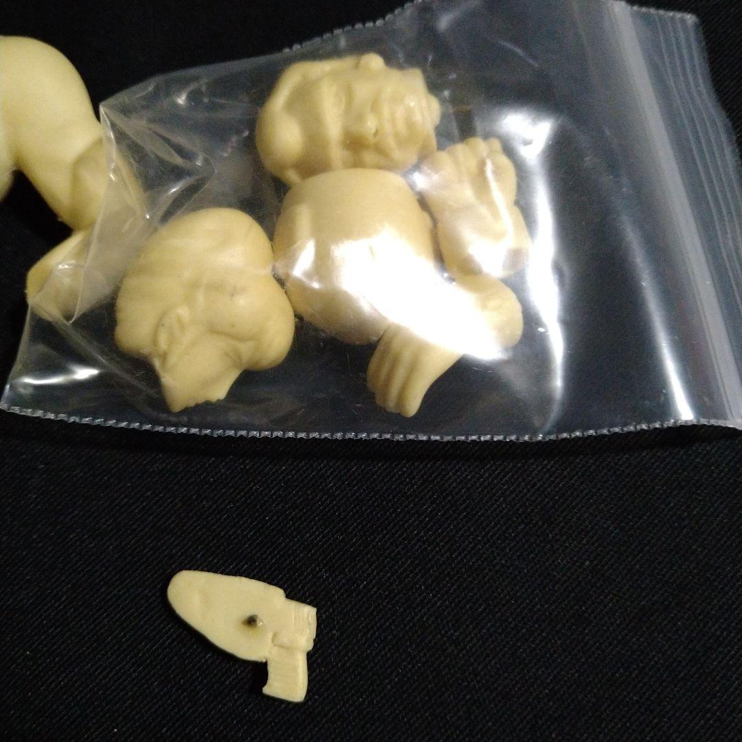 ガレージキット　機動戦士ガンダム　1/12？ランバ・ラル＆クラウレ・ハモン