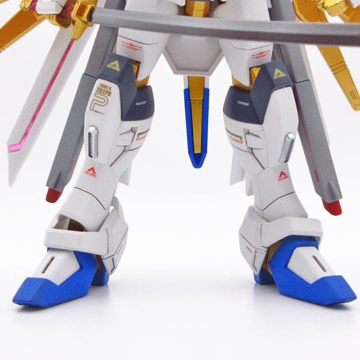 ＨＧ　マイティーストライクフリーダム　ガンダム　完成品　塗装　プラモデル