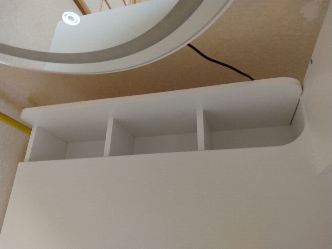 【新品未使用】☆ドレッサー☆ドウィンクス　楽天市場　収納多め　ミラーライト付き